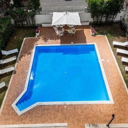 Hotel Roma Tor Vergata Bagian luar foto