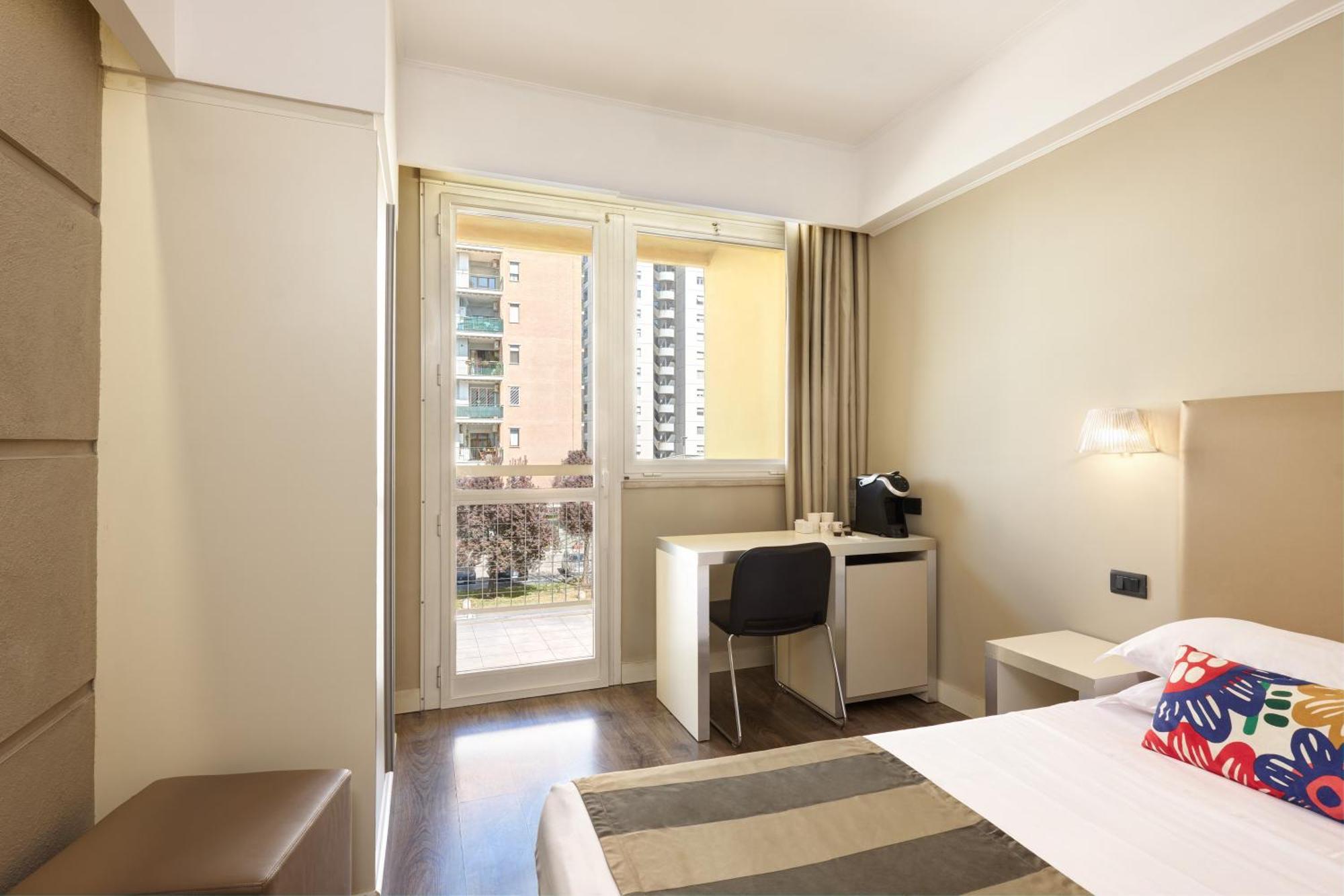 Hotel Roma Tor Vergata Bagian luar foto