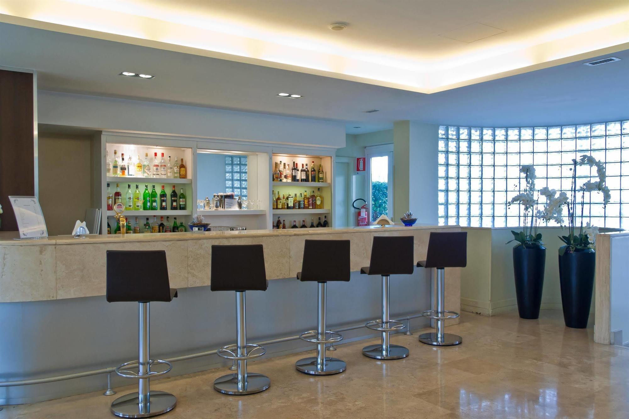 Hotel Roma Tor Vergata Bagian luar foto
